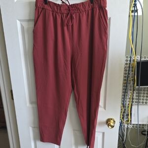 Lululemon On The Fly 7/8 Length